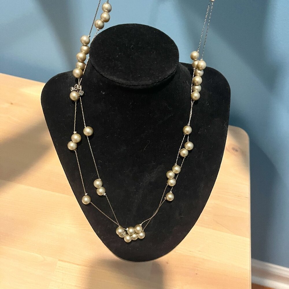 J Crew Grey Faux Pearl 16" Necklace.   Gently Used.